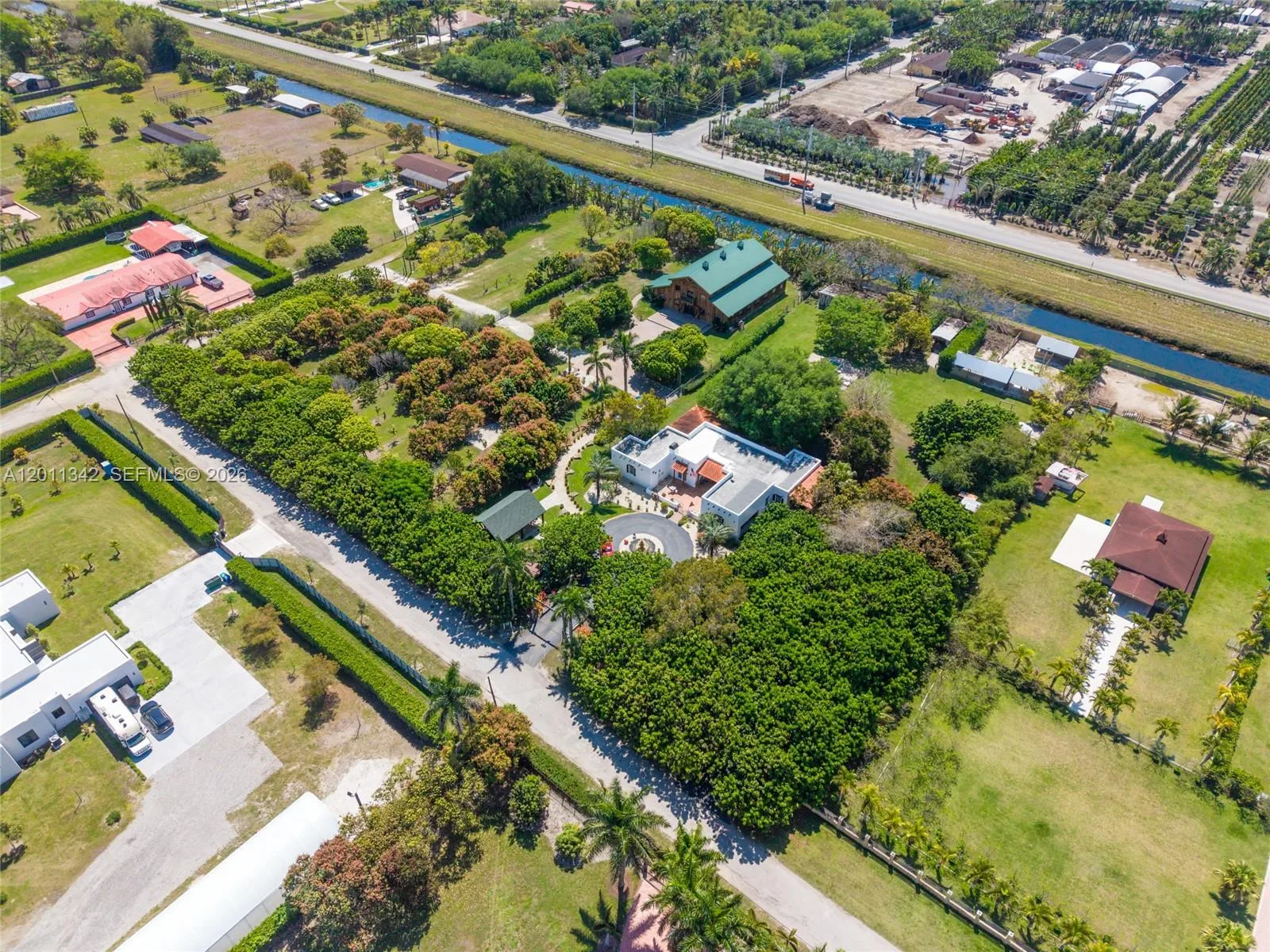 19050 SW 194th Ave, Miami, FL 33187 photo 4