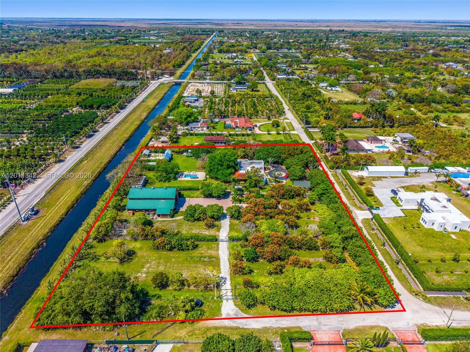 19050 SW 194th Ave, Miami, FL 33187 photo 9