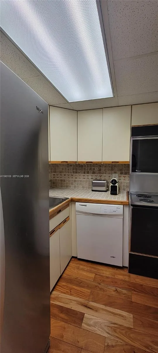 800 West Ave # PH-37, Miami Beach, FL 33139 photo 8