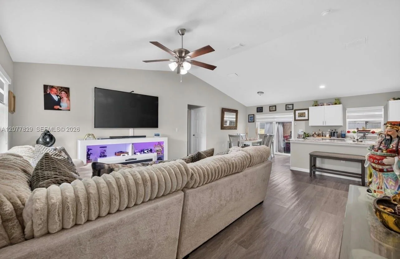 5674 N Claremont Drive, Citrus Springs, FL 34434 — zdjęcie 5