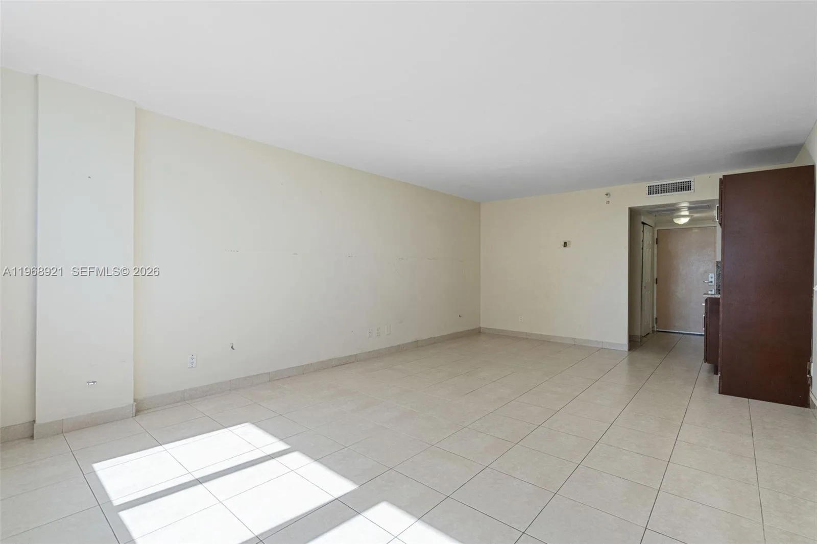 19201 Collins Ave # 603, Sunny Isles Beach, FL 33160 photo 13