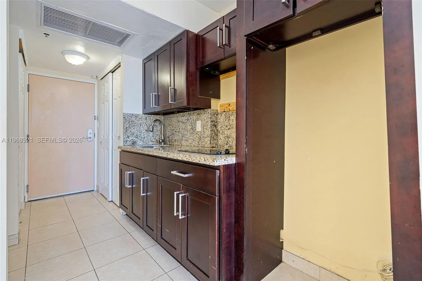 19201 Collins Ave # 603, Sunny Isles Beach, FL 33160 photo 7
