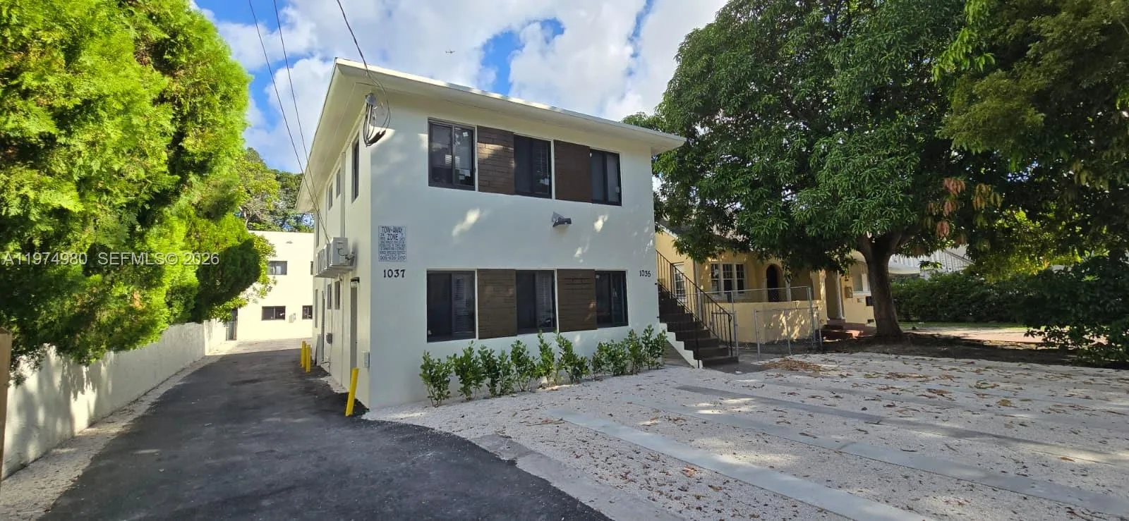 1035 SW 4th St # 2, Miami, FL 33130