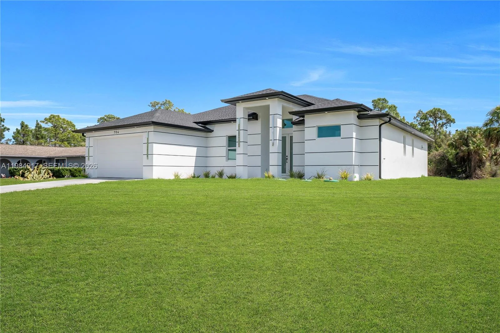 704 Clayton, Lehigh Acres, FL 33972 photo 4