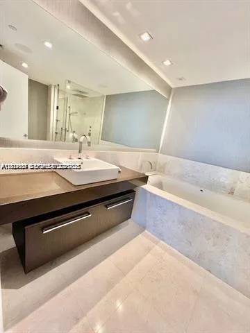17121 Collins Ave # 1003, Sunny Isles Beach, FL 33160 photo 11