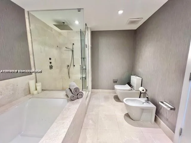17121 Collins Ave # 1003, Sunny Isles Beach, FL 33160 photo 13