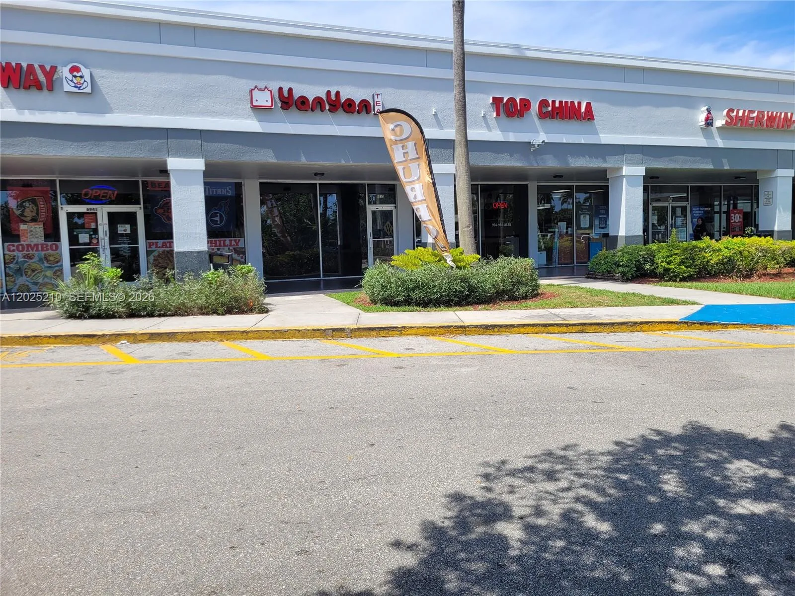6935 Taft, Hollywood, FL 33125