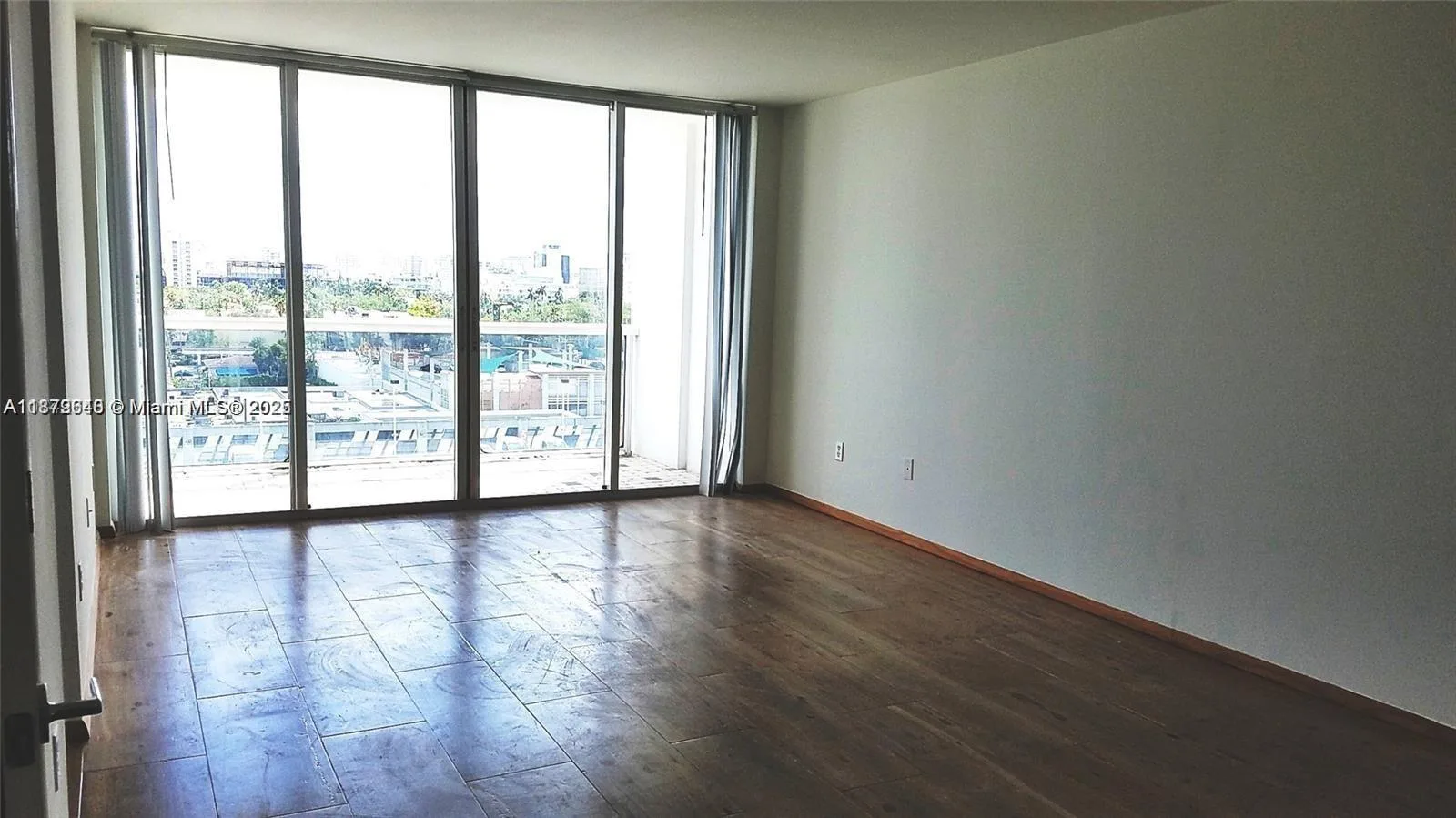 1800 Sunset Harbour Dr # 1109, Miami Beach, FL 33139 photo 3