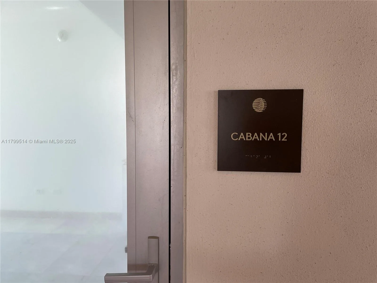 18501 Collins Avenue # Cabana 12, Sunny Isles Beach, FL 33160 photo 2