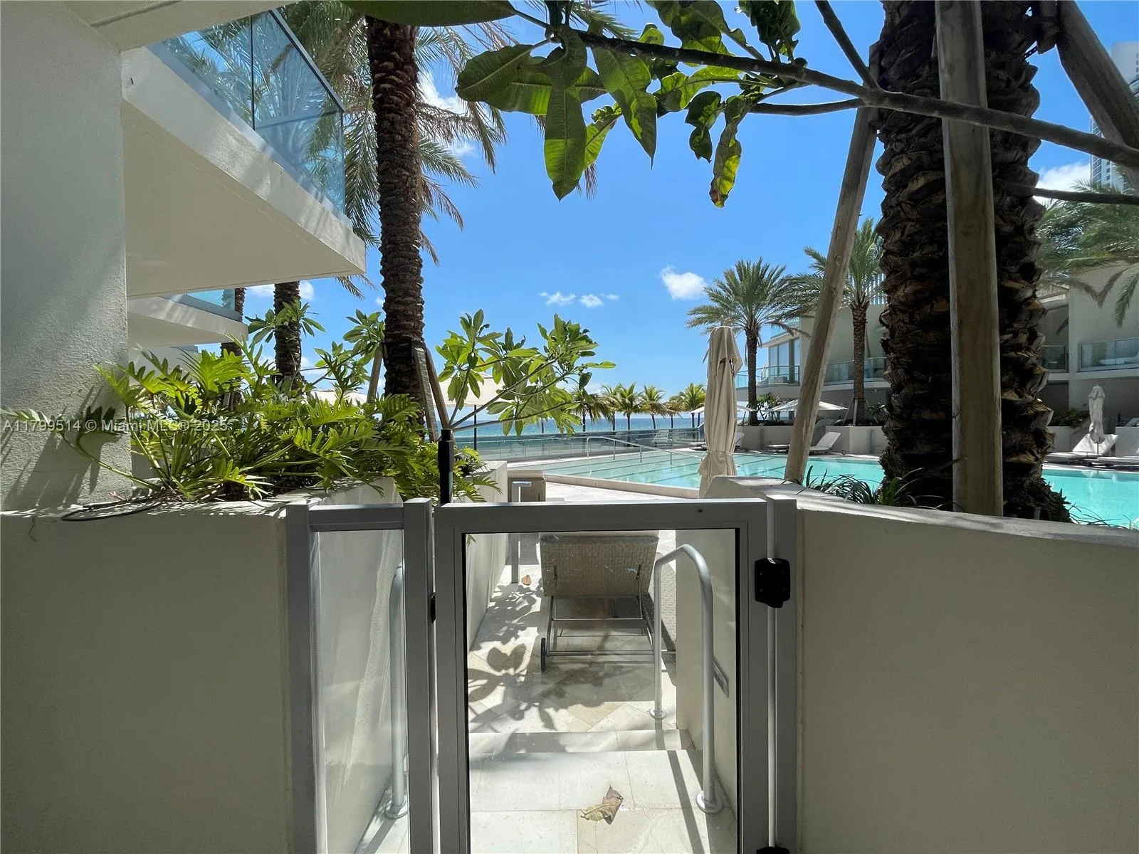 18501 Collins Avenue # Cabana 12, Sunny Isles Beach, FL 33160 photo 5