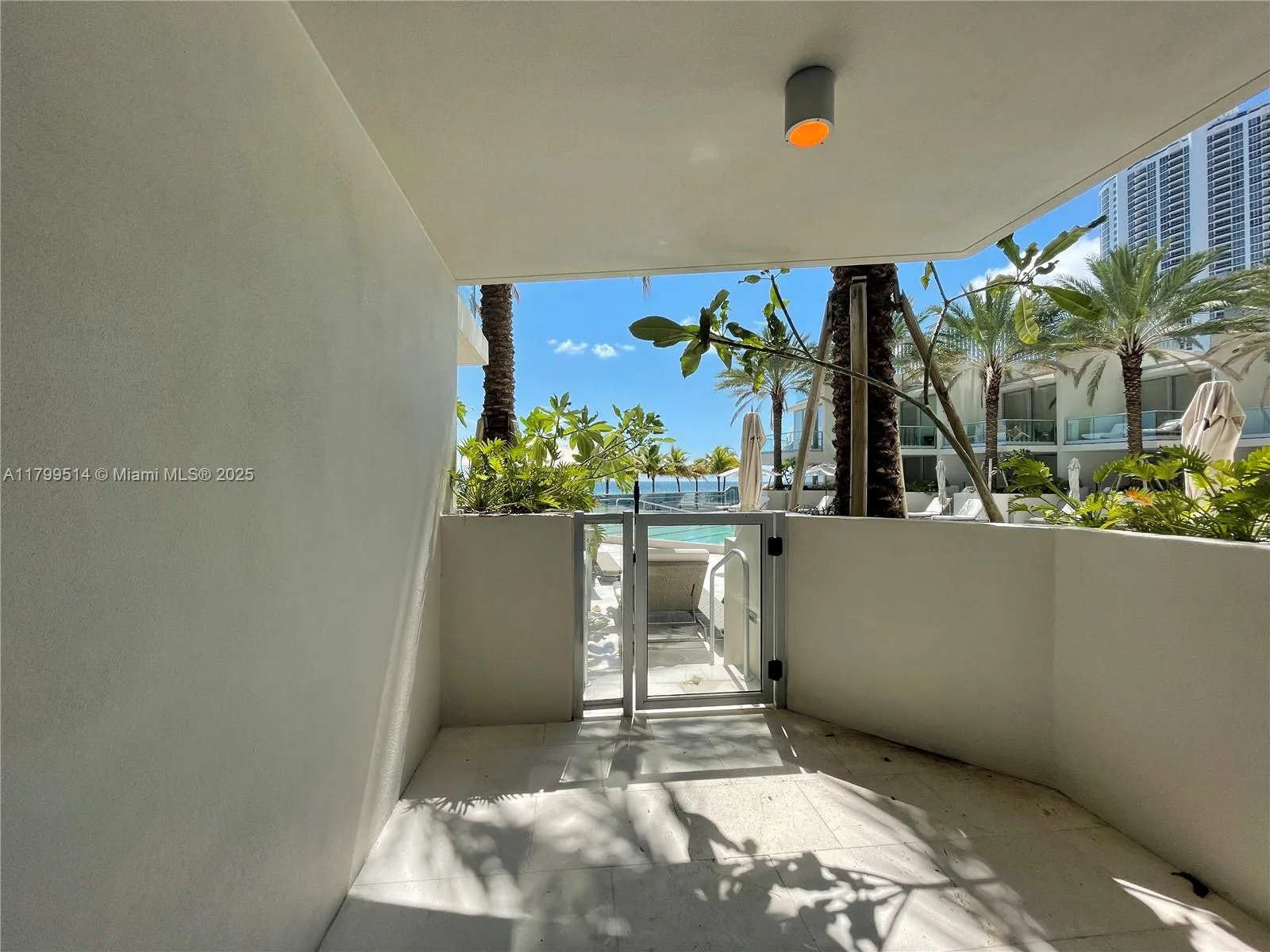 18501 Collins Avenue # Cabana 12, Sunny Isles Beach, FL 33160 photo 6
