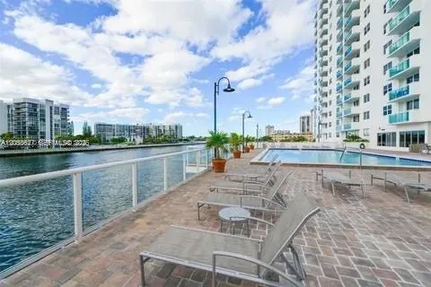 3000 S Ocean Dr # 518, Hollywood, FL 33019