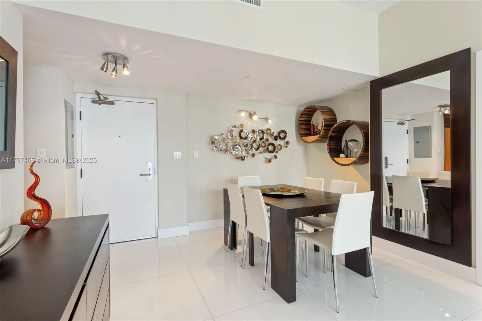 6801 Collins Ave # PH10, Miami Beach, FL 33141 photo 11