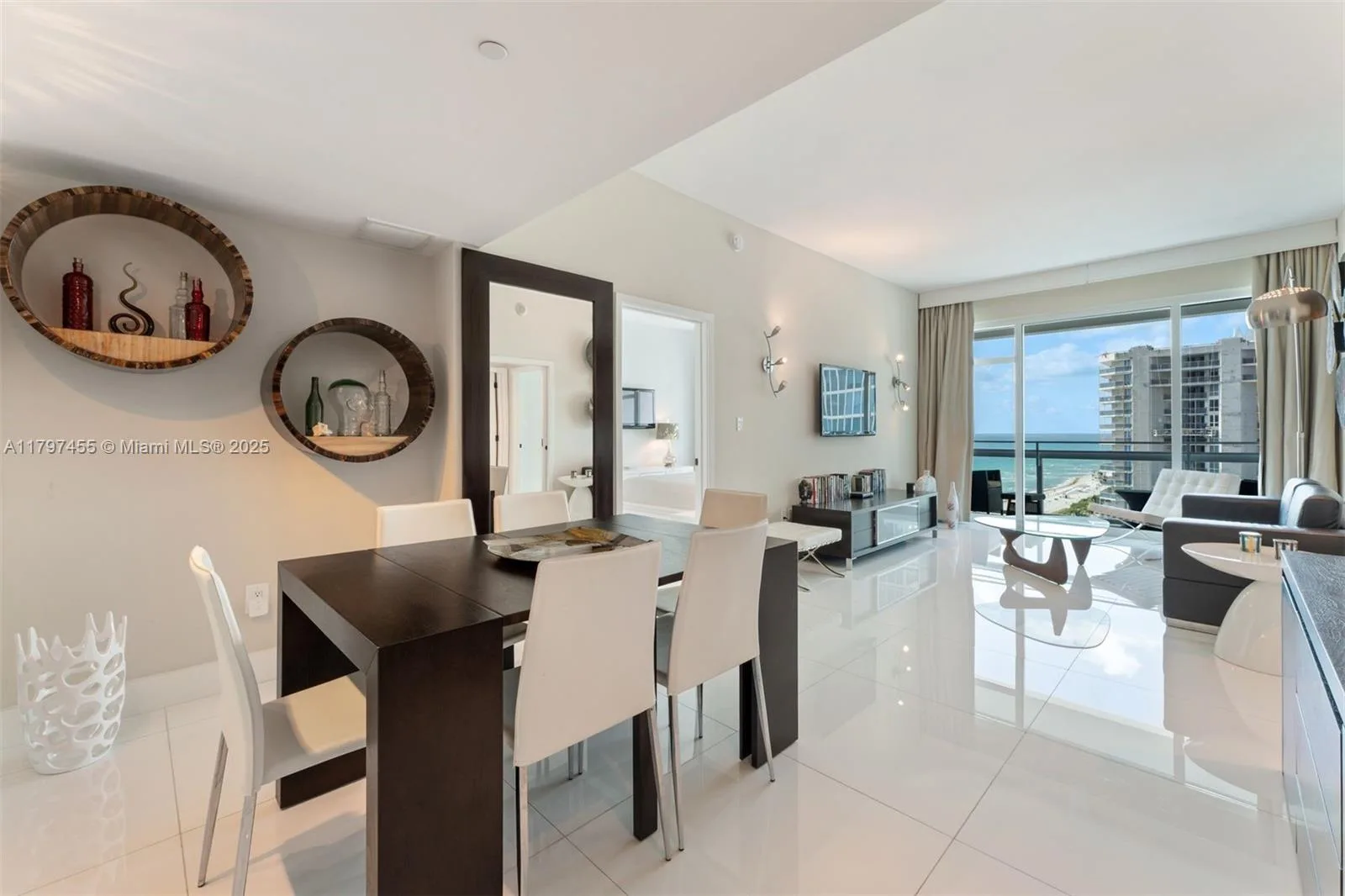 6801 Collins Ave # PH10, Miami Beach, FL 33141 photo 2