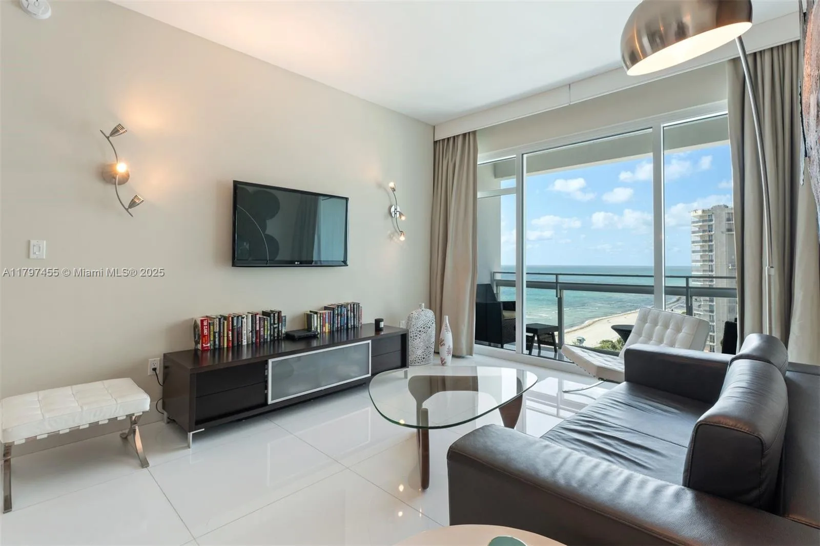 6801 Collins Ave # PH10, Miami Beach, FL 33141 photo 4