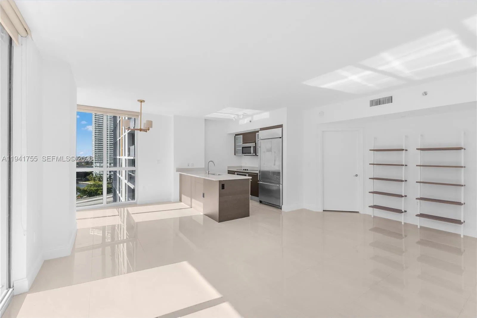 55 SE 6 ST # 1202, Miami, FL 33131 photo 7