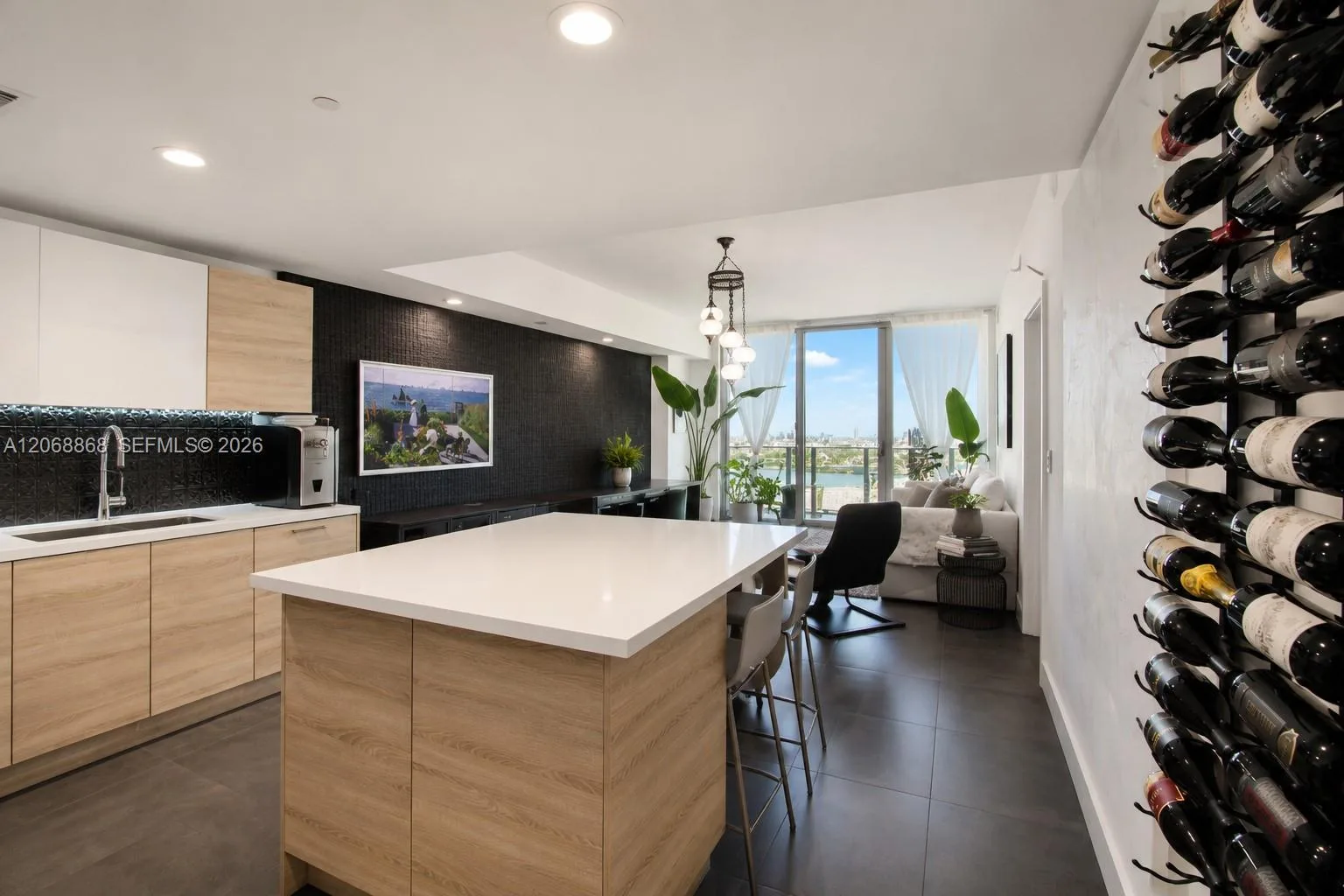 16385 Biscayne Blvd # 1920, North Miami Beach, FL 33160 photo 3