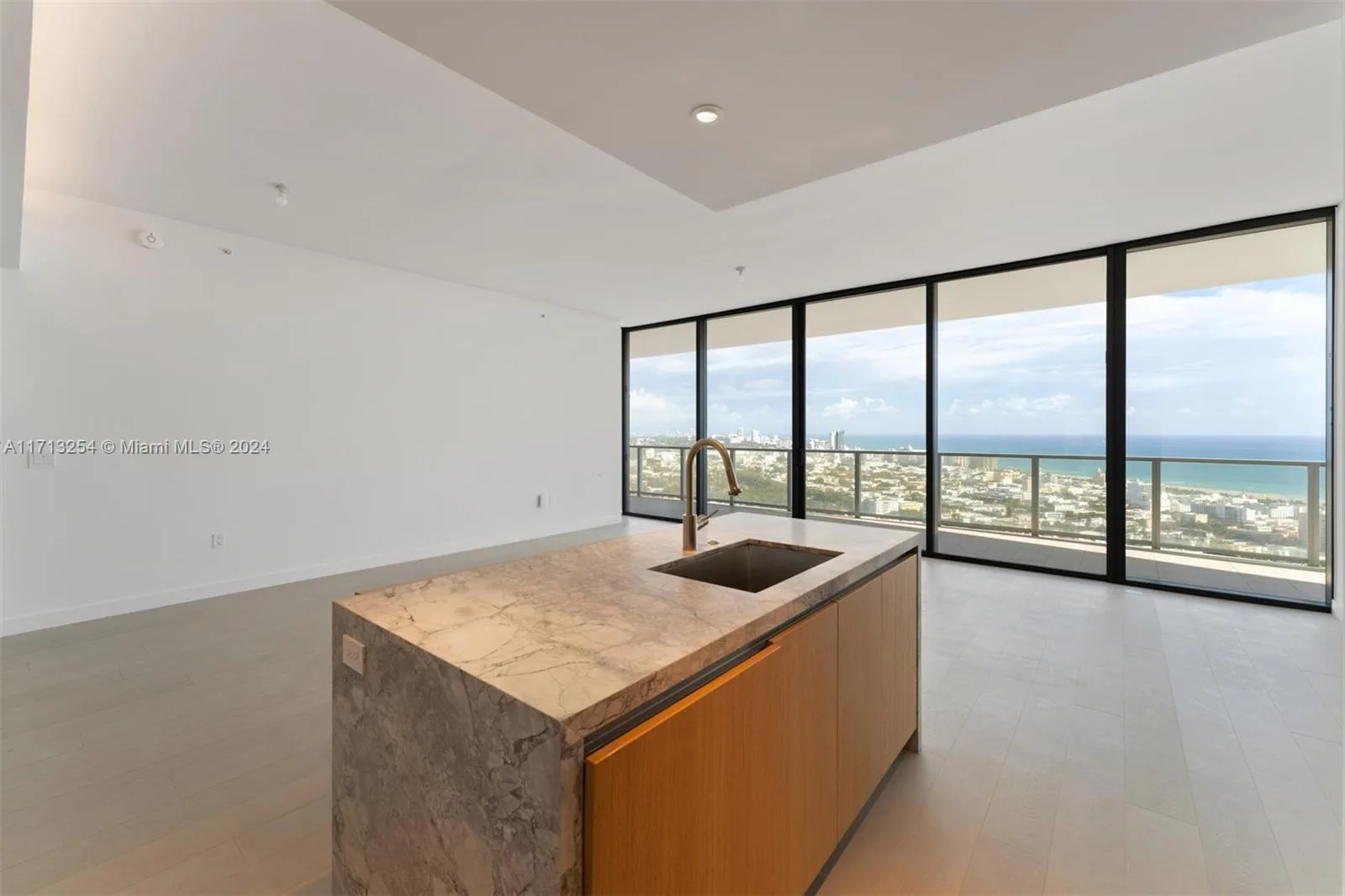 500 Alton Rd # 3905, Miami Beach, FL 33139 photo 12