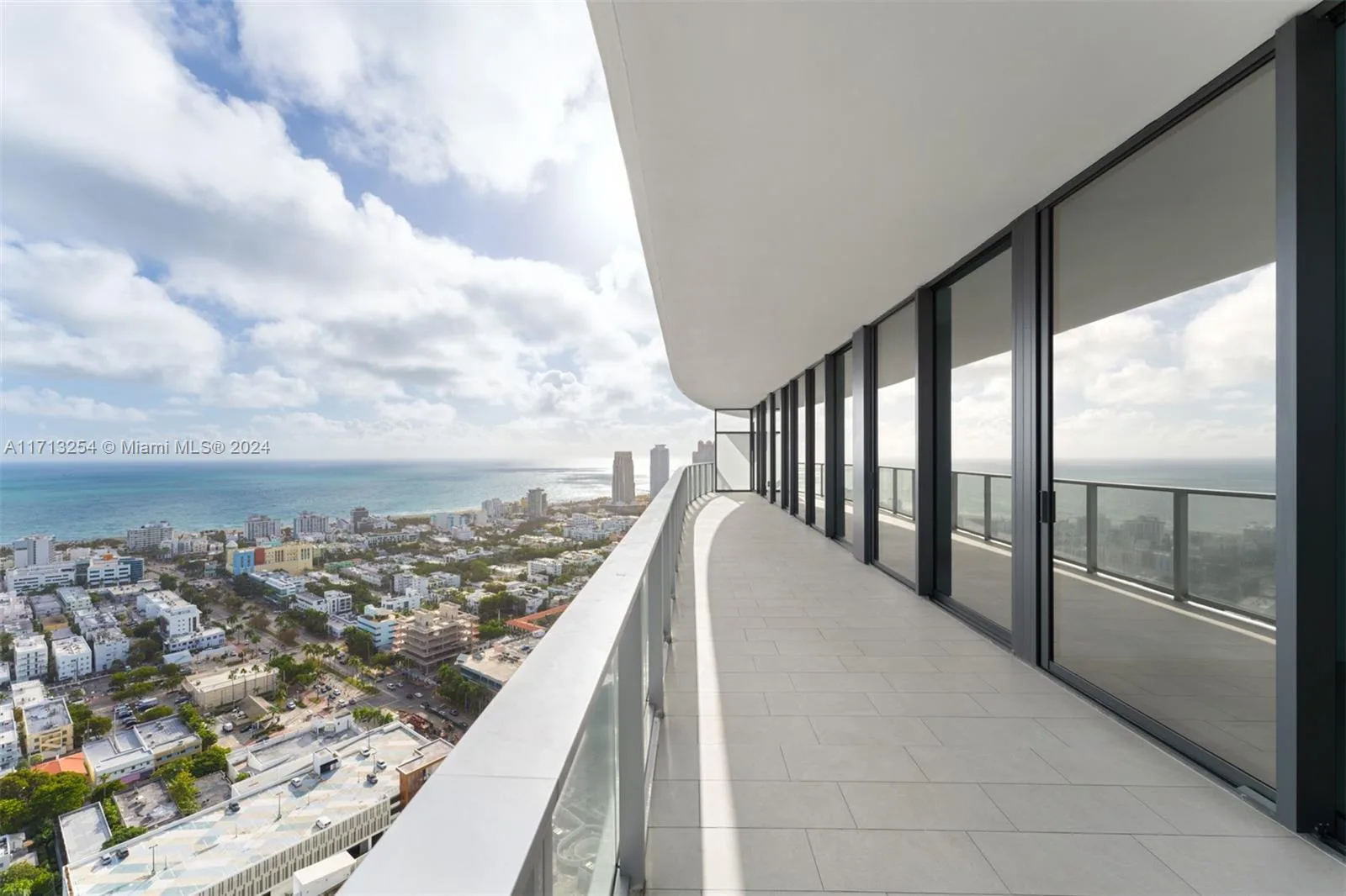 500 Alton Rd # 3905, Miami Beach, FL 33139 photo 3
