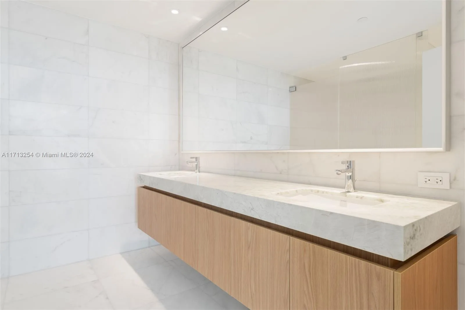 500 Alton Rd # 3905, Miami Beach, FL 33139 photo 6