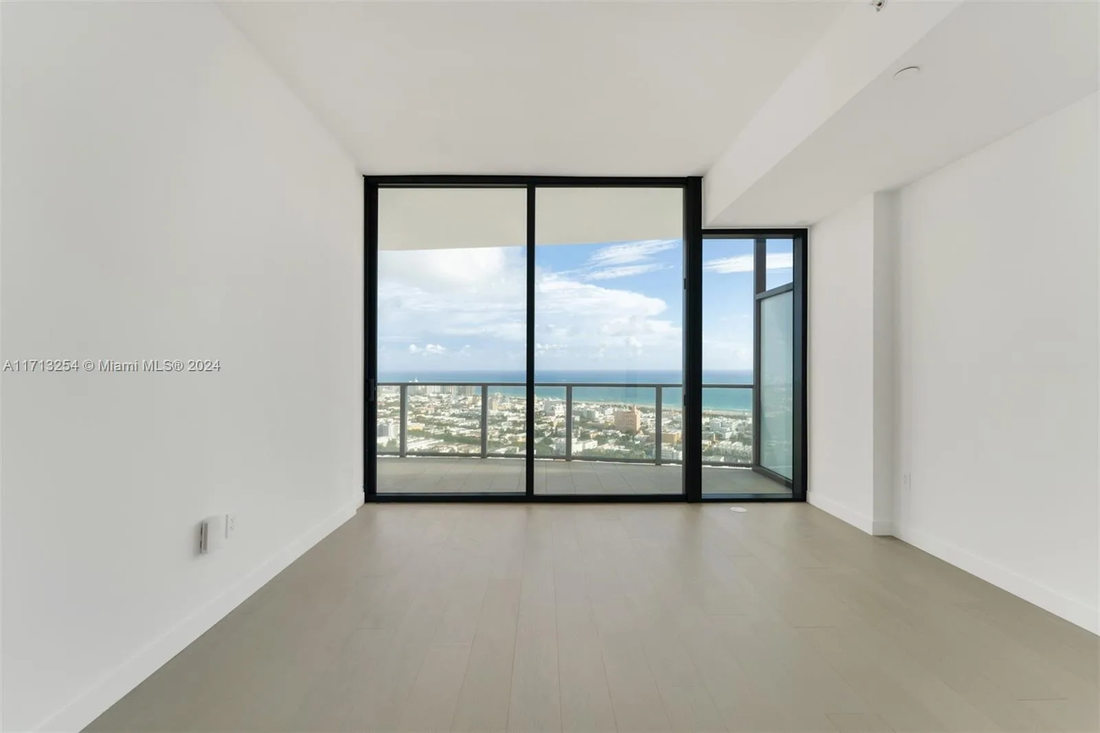 500 Alton Rd # 3905, Miami Beach, FL 33139 photo 9