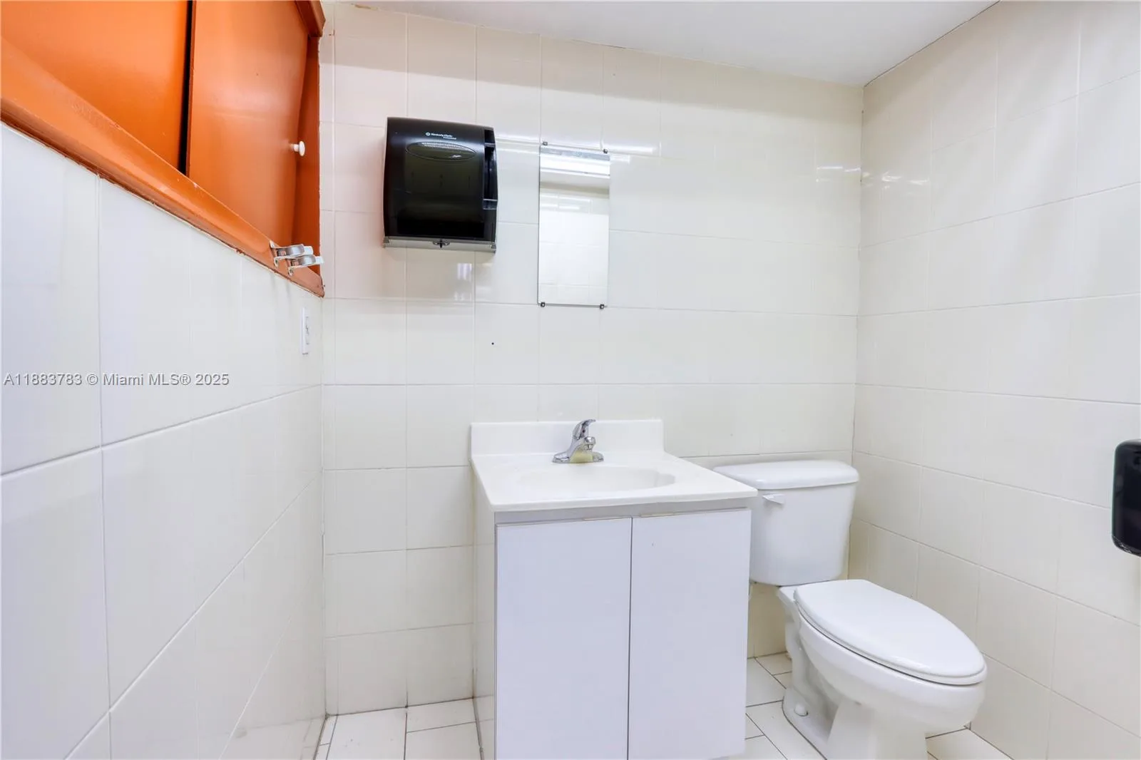 6250 W 21st Ct, Hialeah, FL 33016 photo 5
