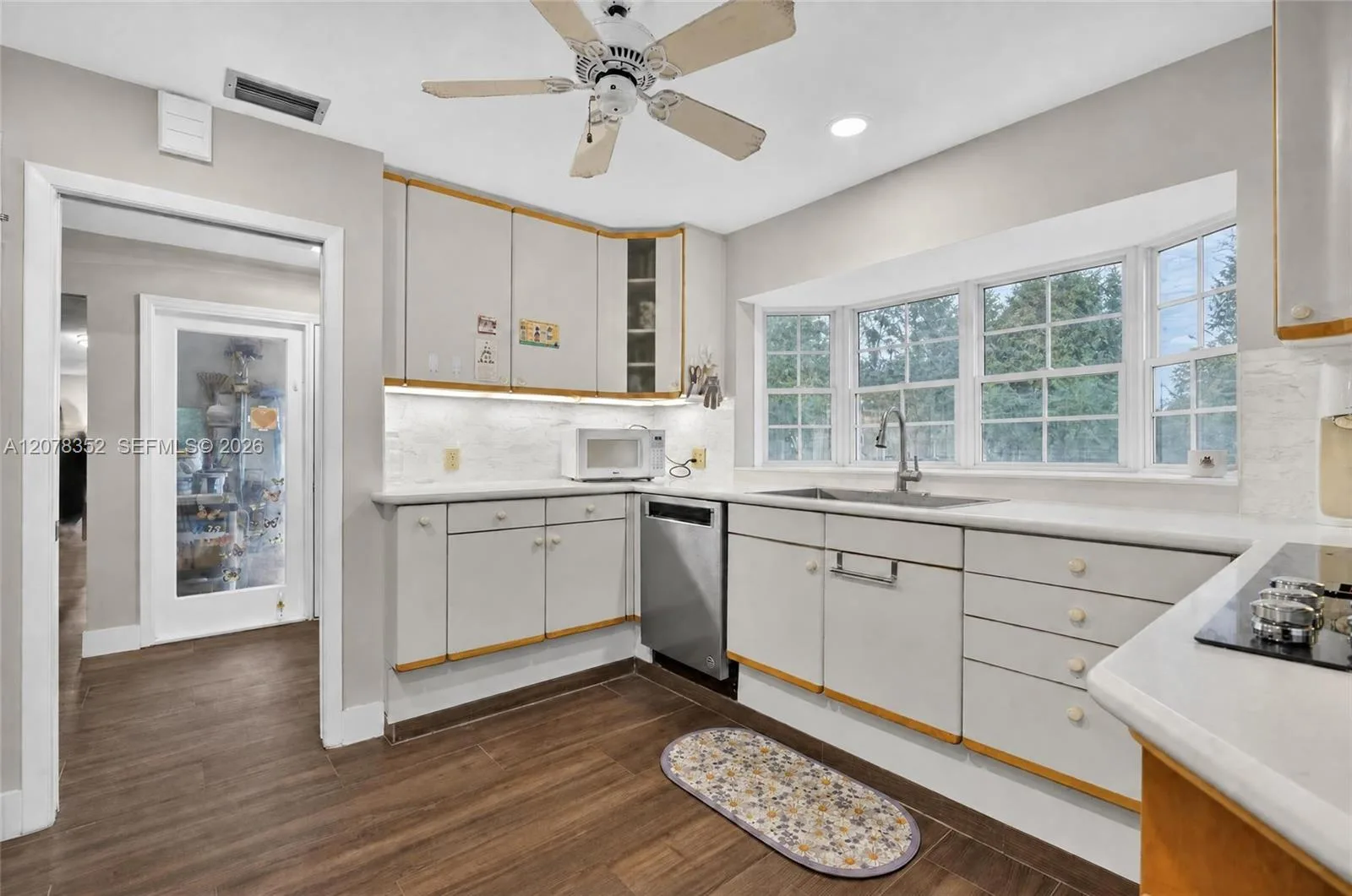 9943 NW 47th Ter, Doral, FL 33178 photo 11