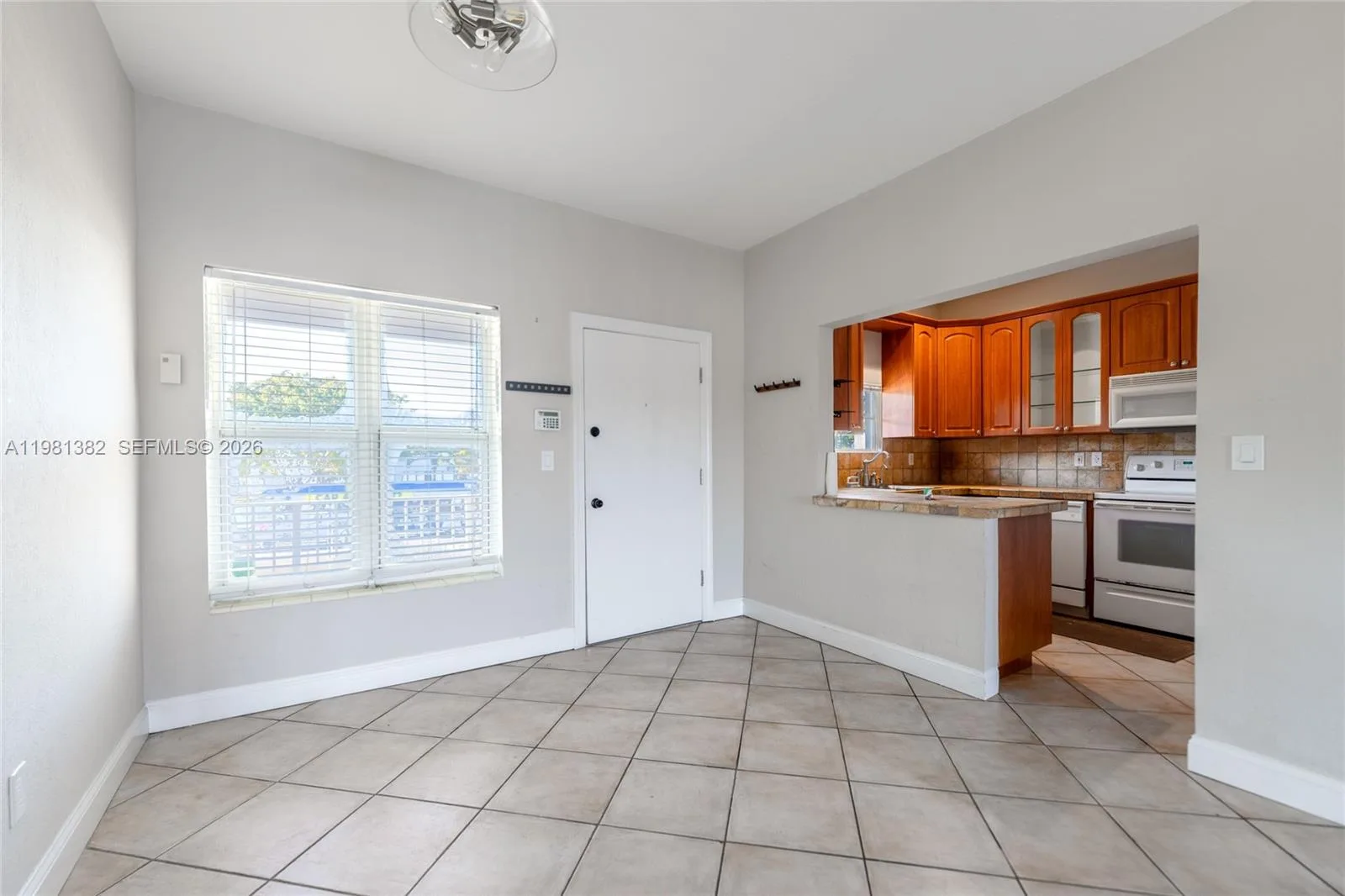2225 NE 123rd St # 215, North Miami, FL 33181 photo 9