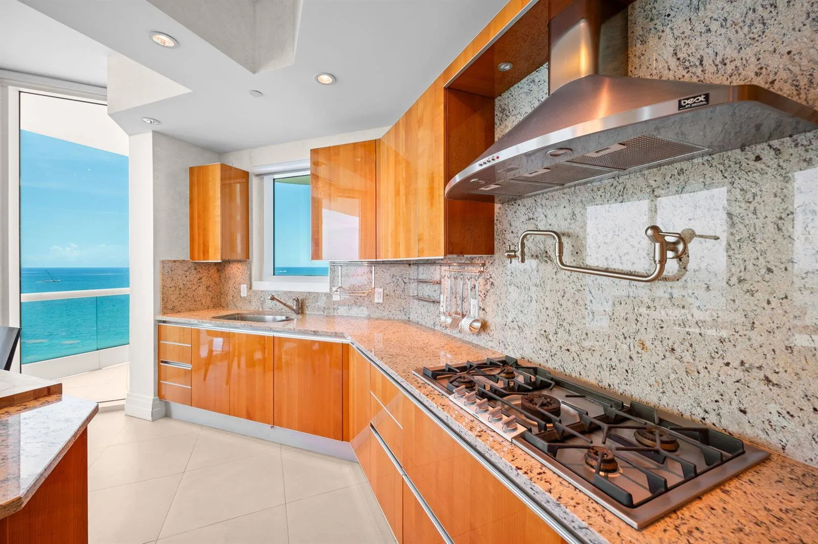 16051 Collins Avenue # 1902, Sunny Isles Beach, FL 33160 photo 11