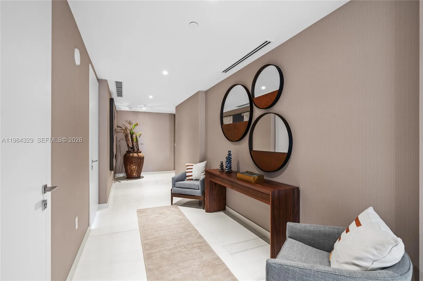300 Biscayne Boulevard Way # 2601E, Miami, FL 33131 photo 9