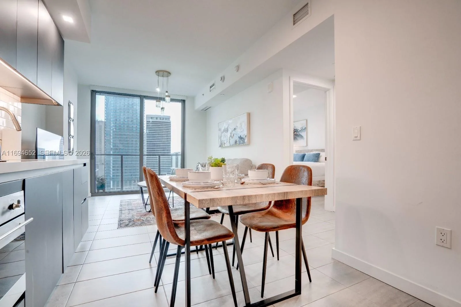 227 NE 2nd St # 1705, Miami, FL 33132