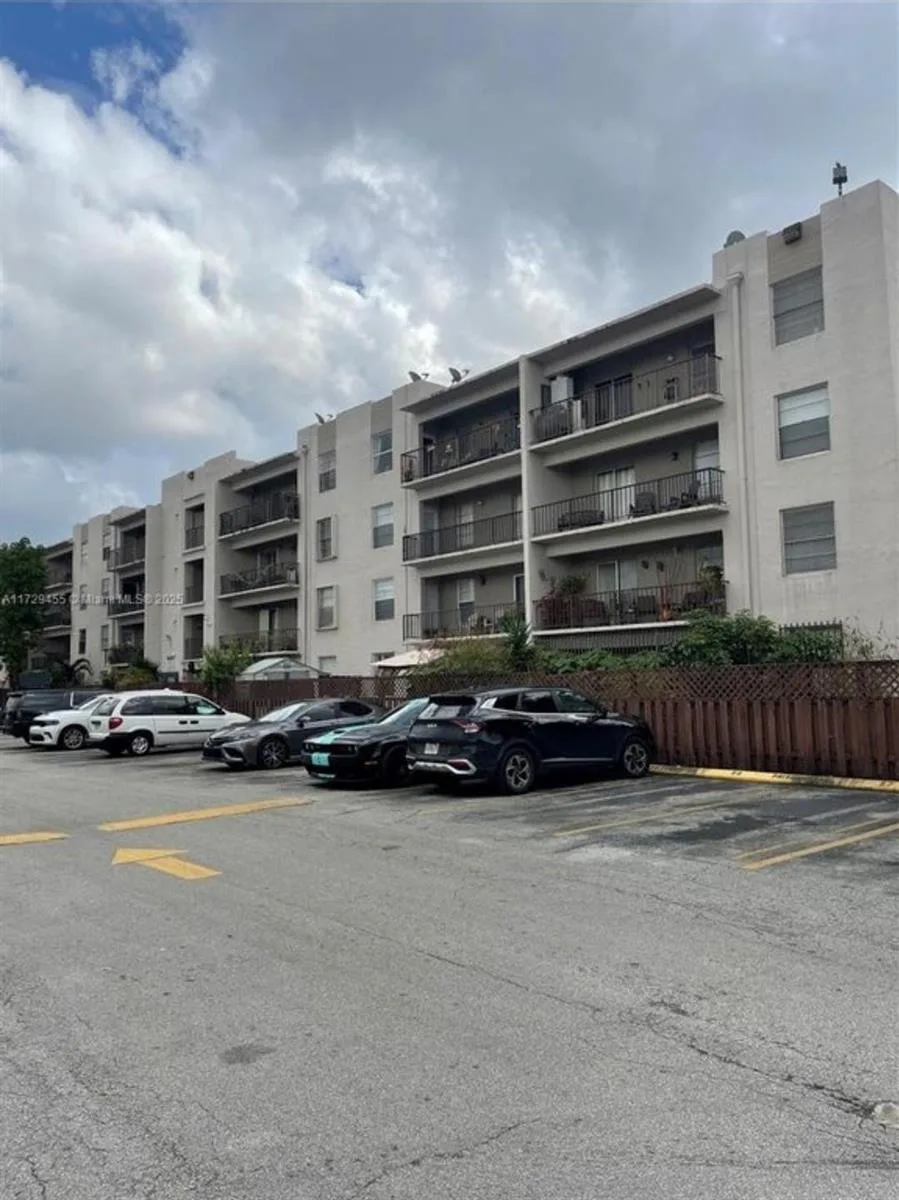 5665 W 20th Avenue # 413, Hialeah, FL 33012 photo 4