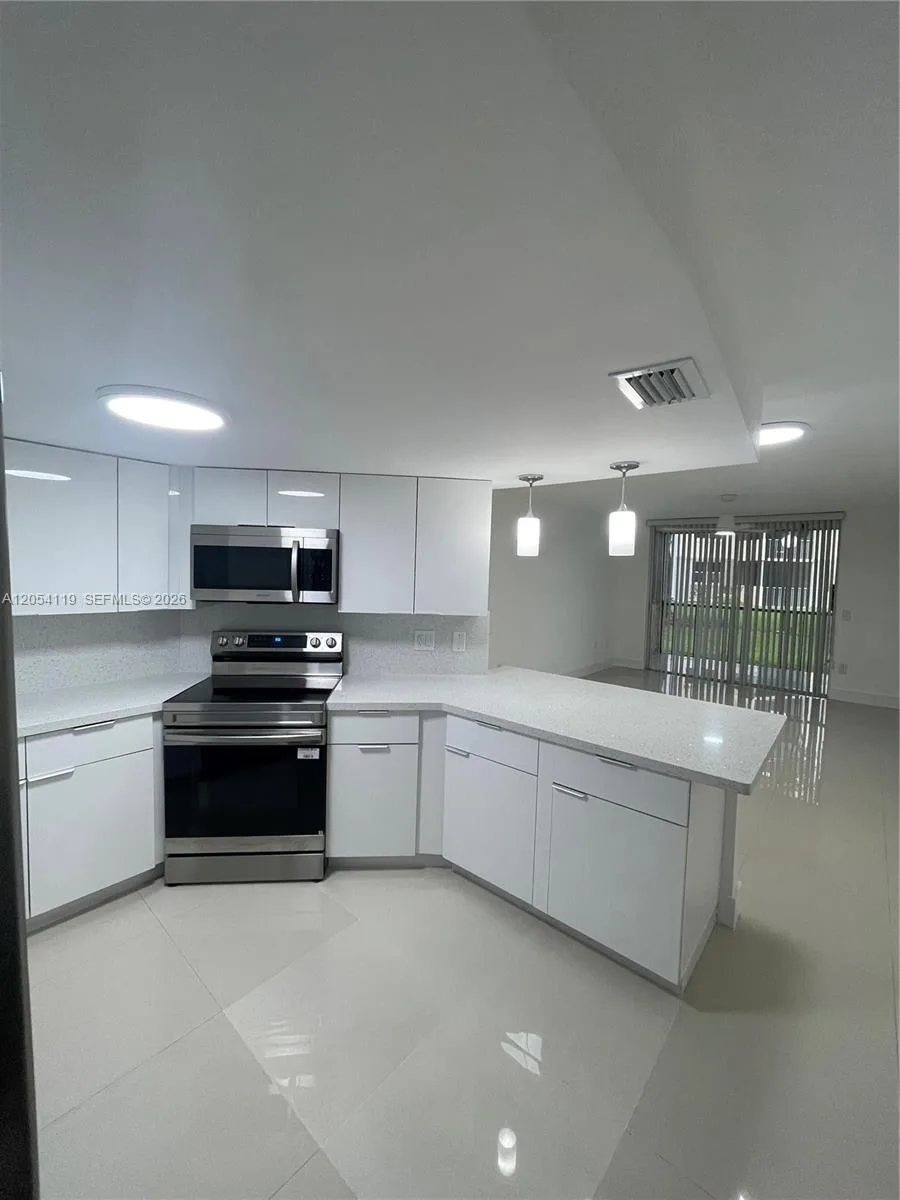 8225 Lake Dr # 104, Doral, FL 33166 photo 3
