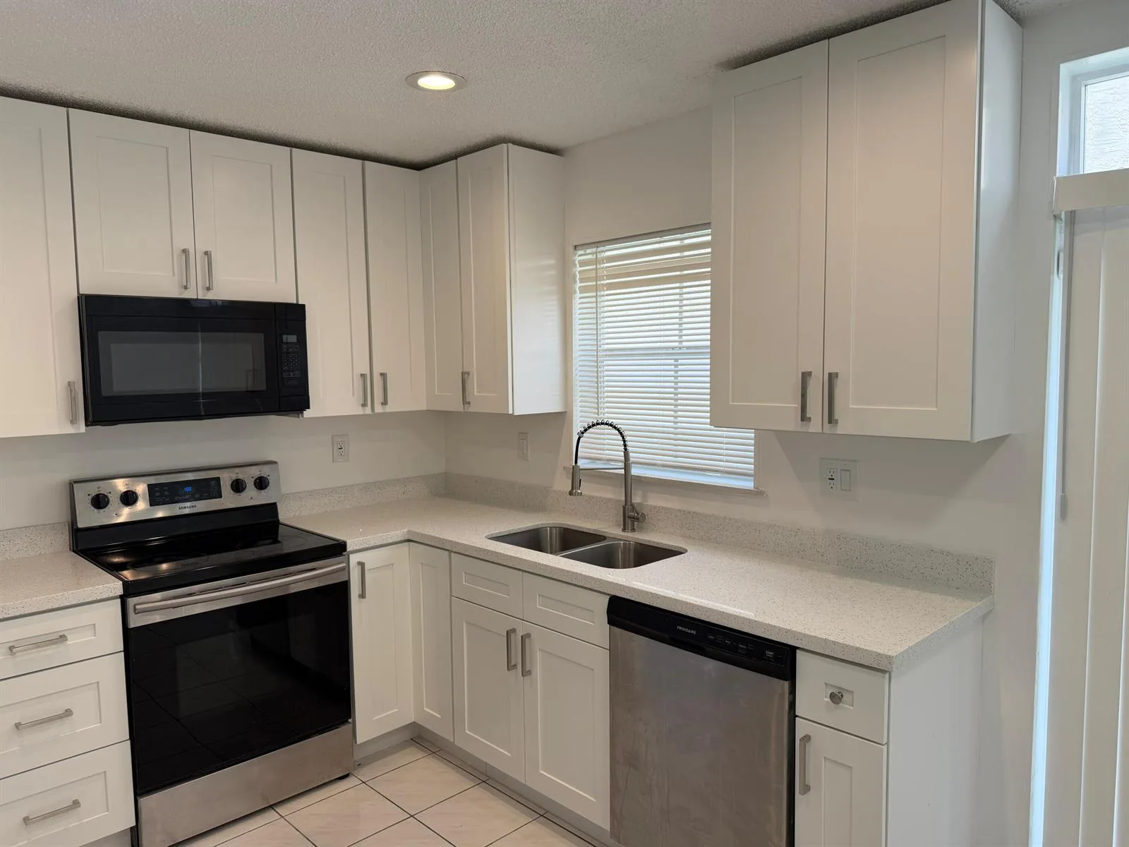 3780 Amalfi Drive # 3780, Hollywood, FL 33021 — zdjęcie 2