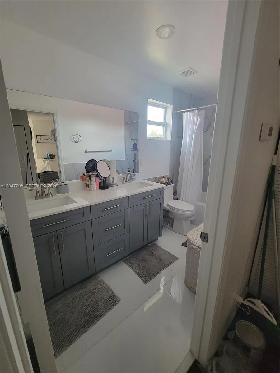 6606 Saltaire Ter, Margate, FL 33063 photo 10