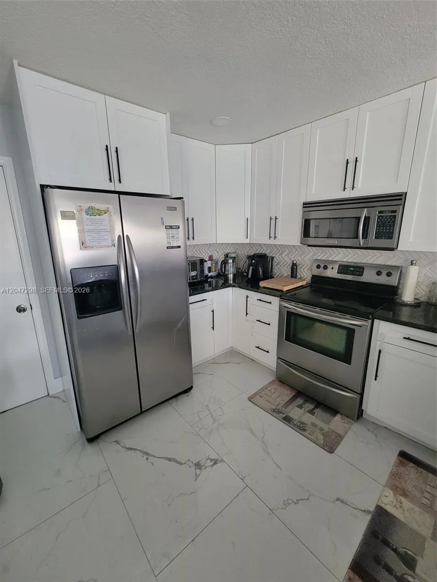 6606 Saltaire Ter, Margate, FL 33063 photo 2