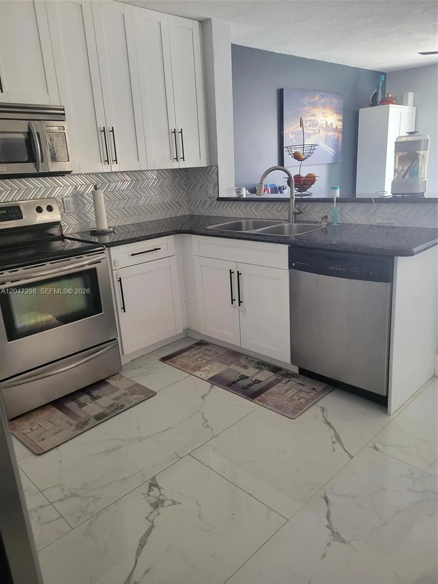 6606 Saltaire Ter, Margate, FL 33063 photo 4