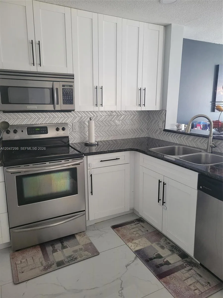 6606 Saltaire Ter, Margate, FL 33063 photo 5