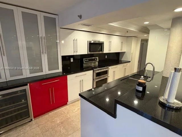 210 174th St # 301, Sunny Isles Beach, FL 33160
