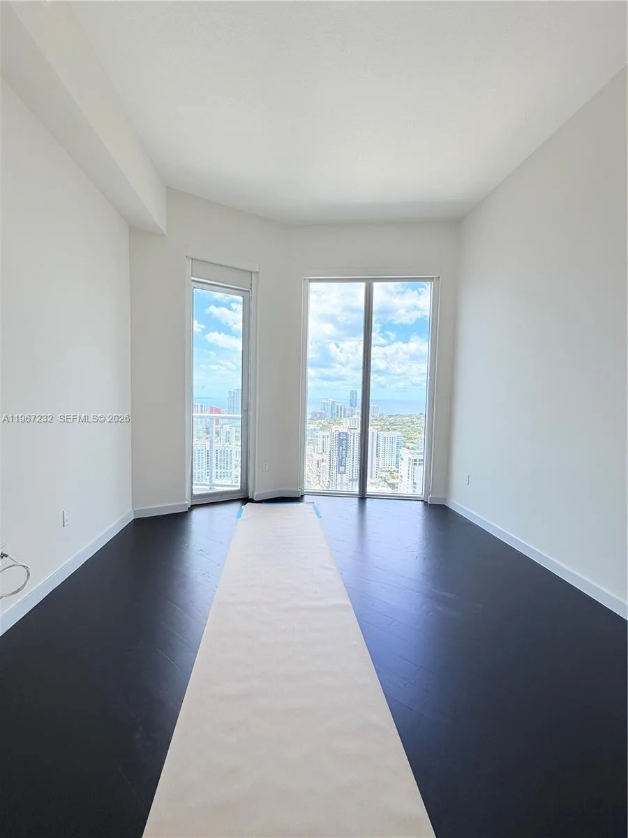 185 SW 7th St # 4410, Miami, FL 33130