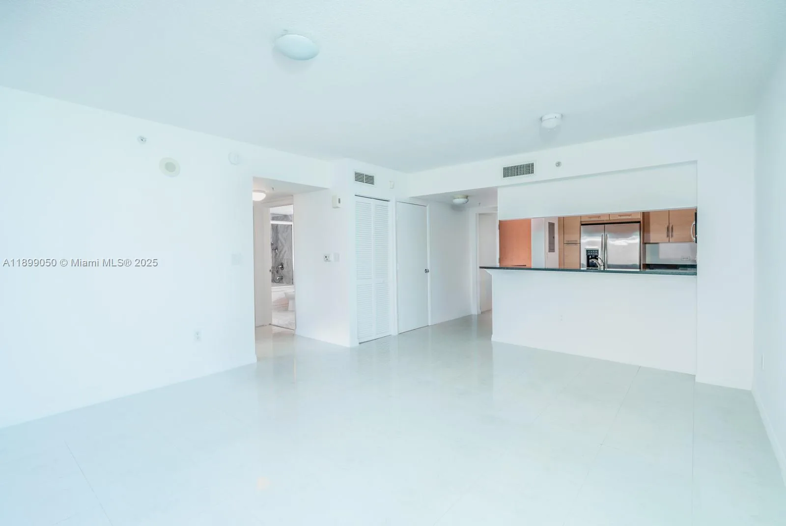 31 SE 5th St # 1507, Miami, FL 33131 photo 4