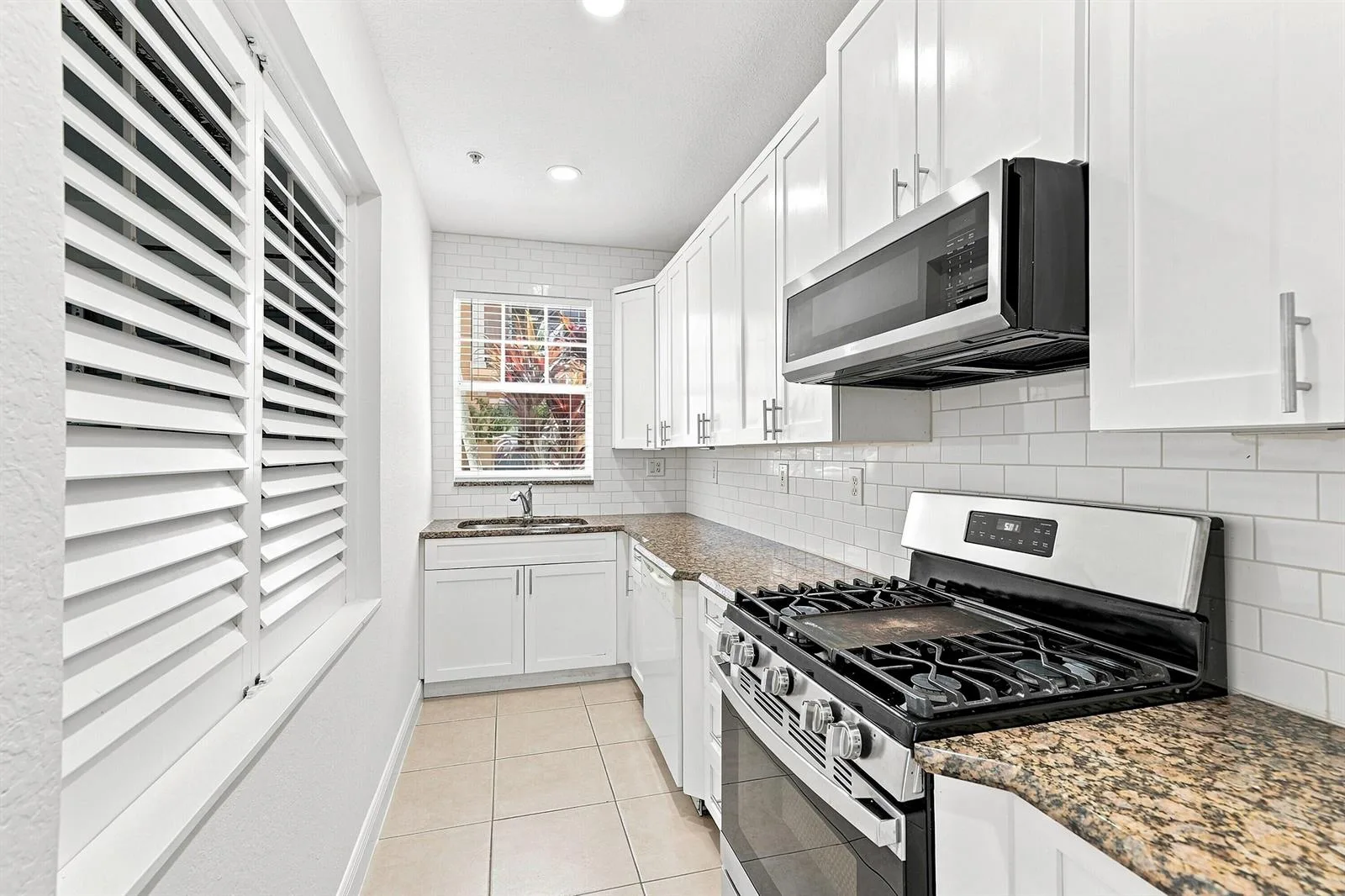 219 N L Street # 100, FL 33460 photo 11