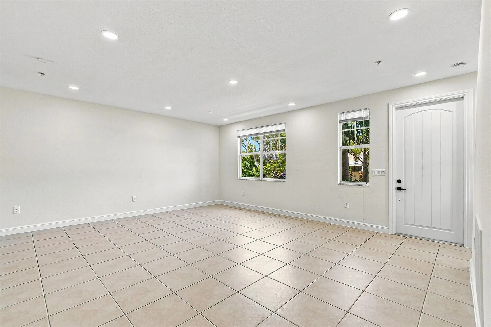 219 N L Street # 100, FL 33460 photo 8