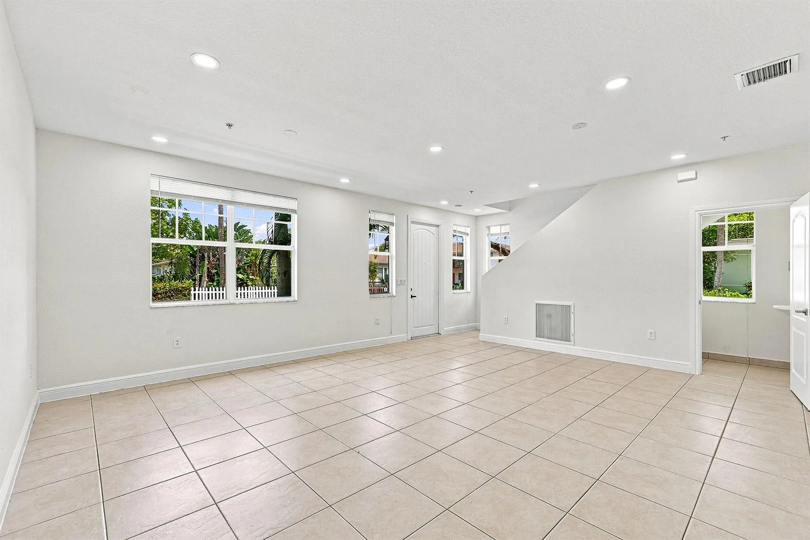 219 N L Street # 100, FL 33460 photo 9