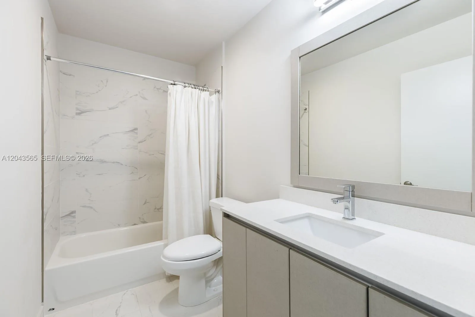 2505 NE 193rd St # 4108, Miami, FL 33180 photo 13
