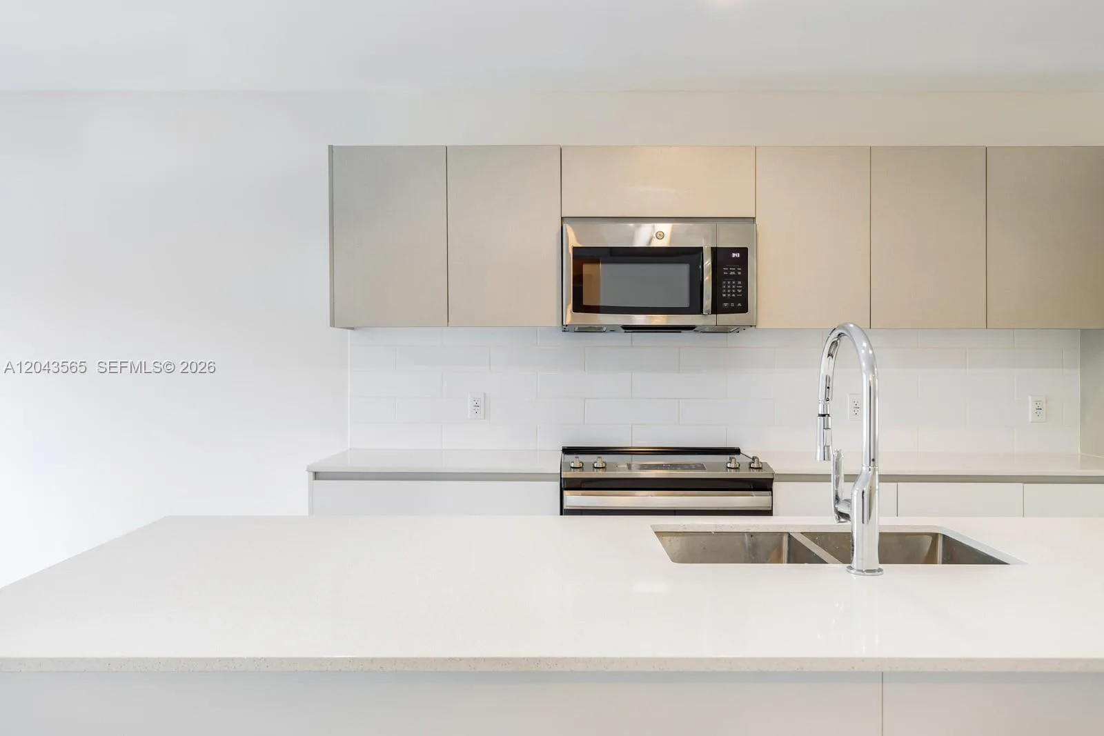 2505 NE 193rd St # 4108, Miami, FL 33180 photo 6