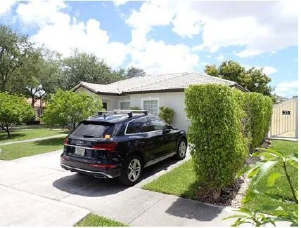 16307 NW 91st Avenue, Miami Lakes, FL 33018
