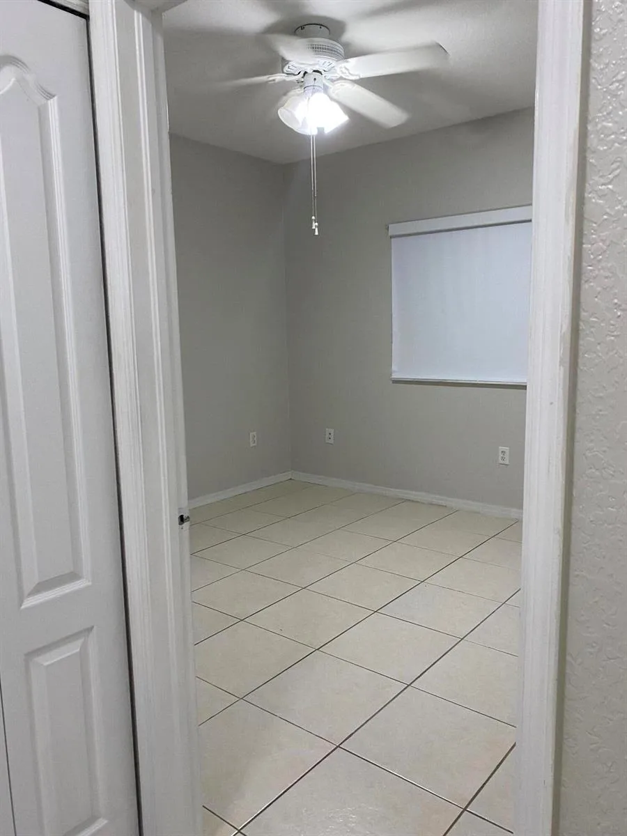 16307 NW 91st Avenue, Miami Lakes, FL 33018 photo 7