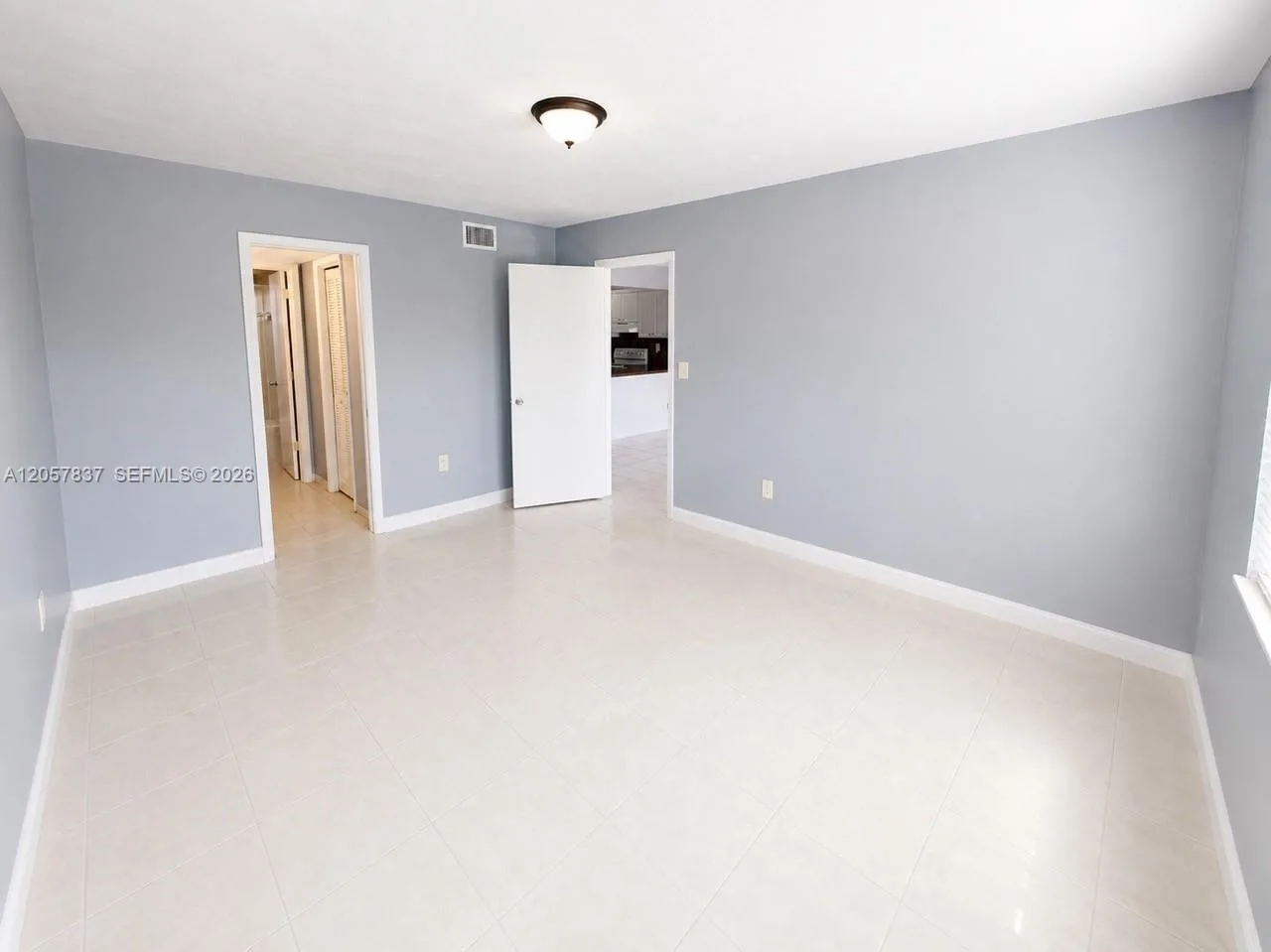 2400 NW 16th St Rd # 407, Miami, FL 33125 photo 4