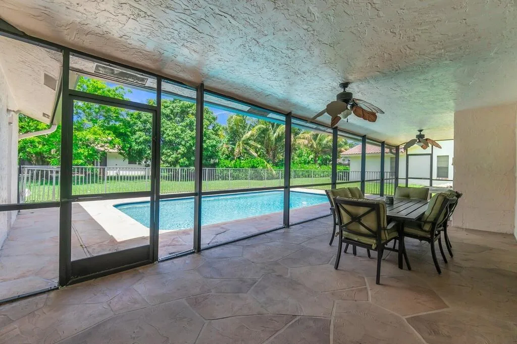 895 NW 110th Lane, Coral Springs, FL 33071 photo 6